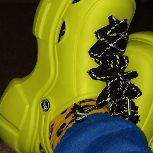 Clog Shoes size 8-9 - Picture 5 of 5